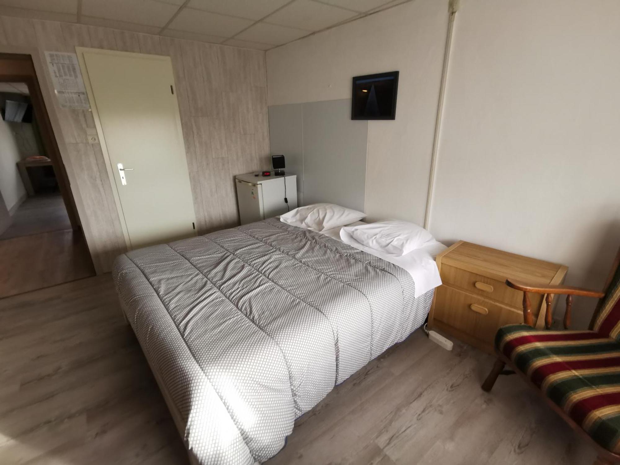 Chez Phil Hotel โรแบร์วิลล์ ห้อง รูปภาพ