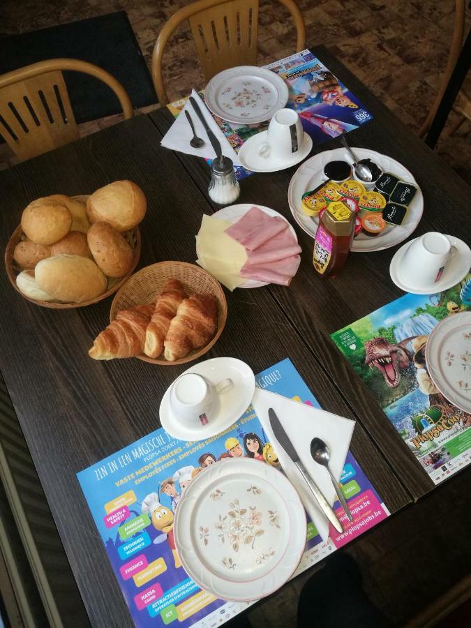 Chez Phil Hotel โรแบร์วิลล์ ภายนอก รูปภาพ